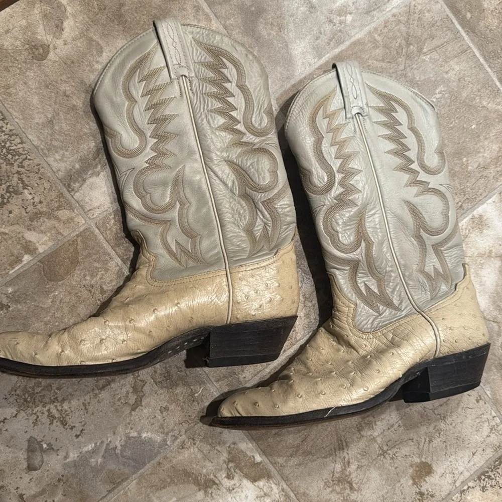 Tony Lama Ostrich Size 8 Off White/Beige Boots